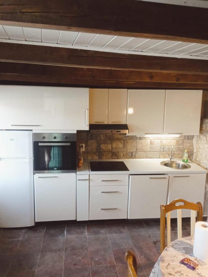 Holiday Home - Pavenka Donje Selo na Šolti Zewnętrze zdjęcie